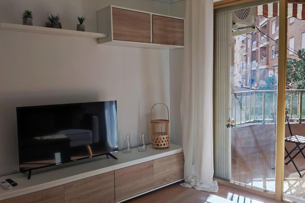 Superbe Appartement Pres De La Plage! ซานตาโปลา ภายนอก รูปภาพ